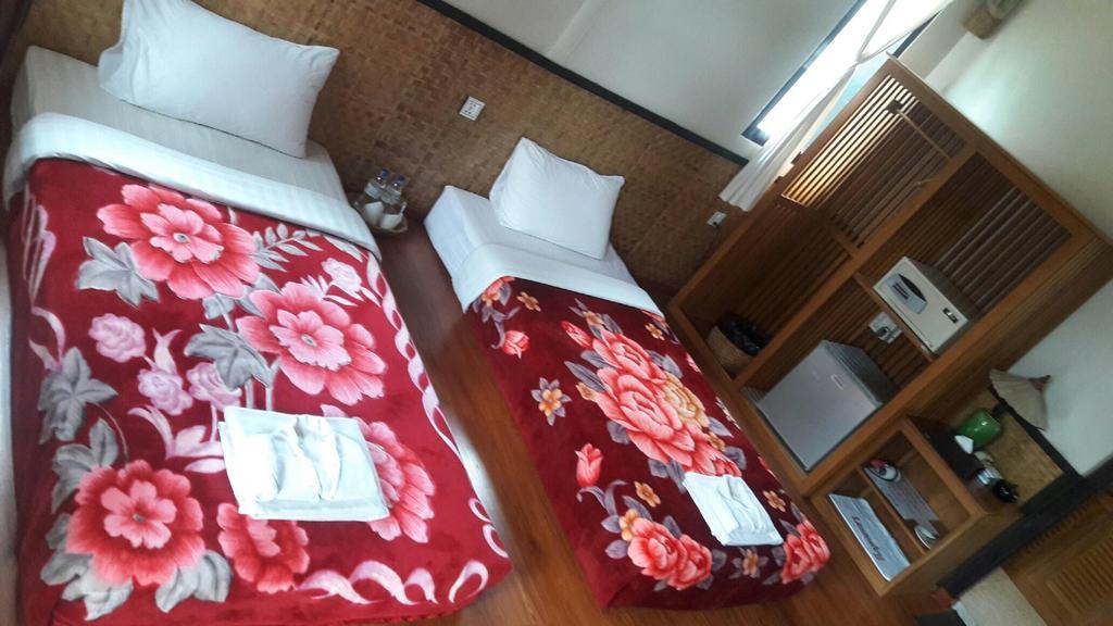 Palace Nyaung Shwe Guesthouse Kültér fotó