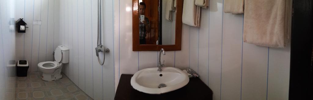 Palace Nyaung Shwe Guesthouse Kültér fotó
